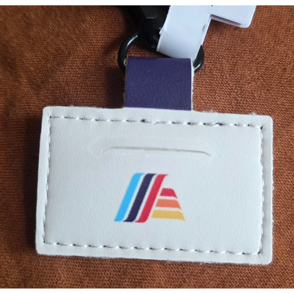 Aldi Keychain‎ Quarter Holder OS Collectible Blue NEW Retro Cassette Tape Cart
